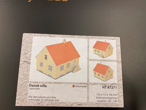 Hobbytrade 87271 Dänische Villa aus gelbem Stein, Laserschnitt, H0